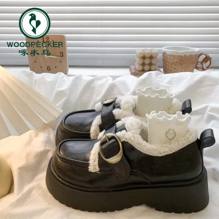啄木鸟厚底加绒乐福鞋女2025秋冬季英伦风小皮鞋保暖毛毛雪地棉鞋