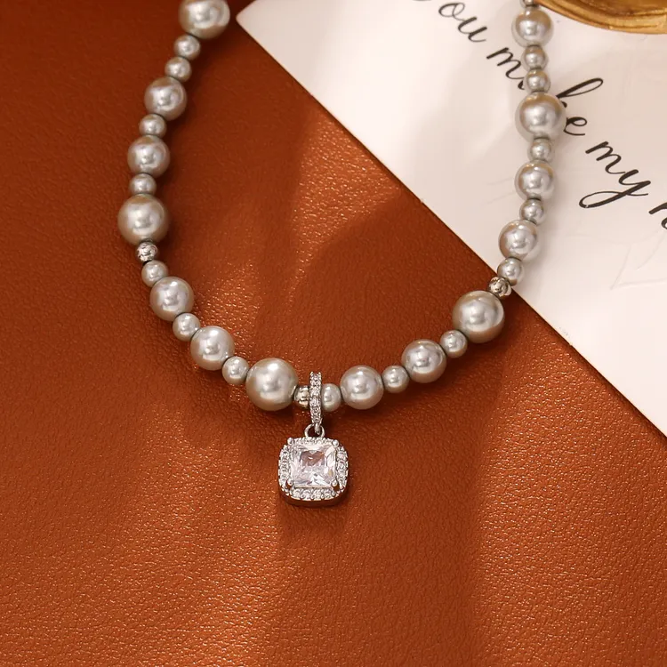 时尚方糖灰色珍珠项链高级感优雅洋气锁骨链简约女生小饰品高颜值