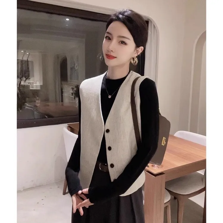 高级感气质无袖时尚马甲女春秋叠穿外搭西装马夹百搭坎肩背心外套