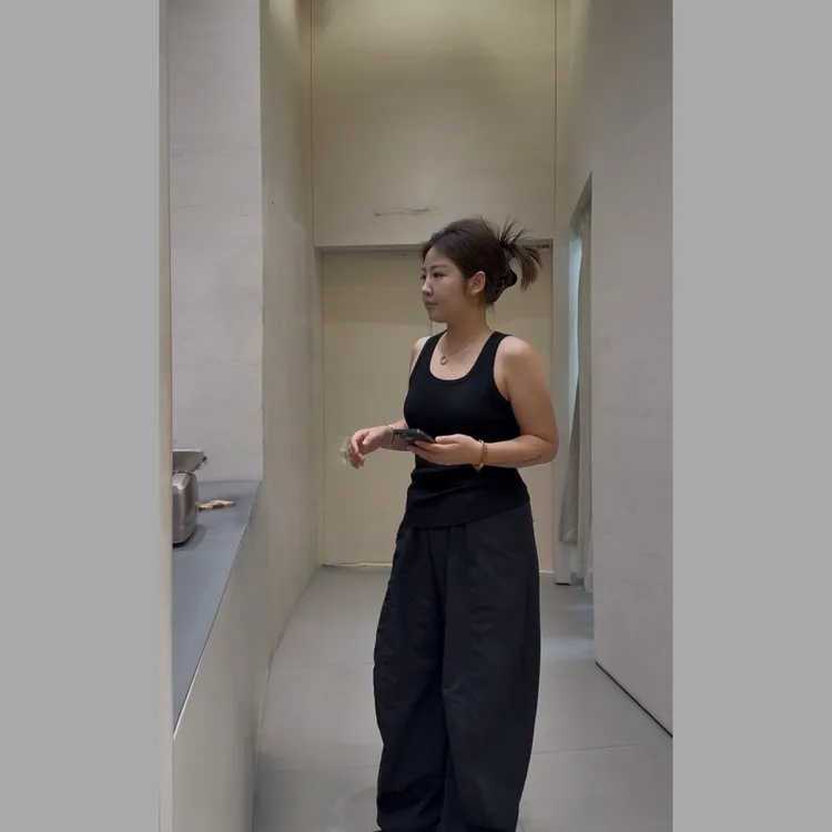 二狗服饰-【古惑仔背心】陈浩南同款超性感辣妹显身材大u领工字背心
