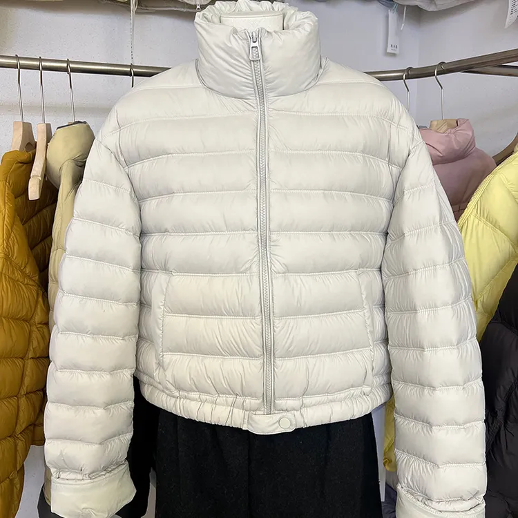 韩版休闲排骨白鸭绒羽绒服女短款保暖外套2025冬季新款小个子上衣