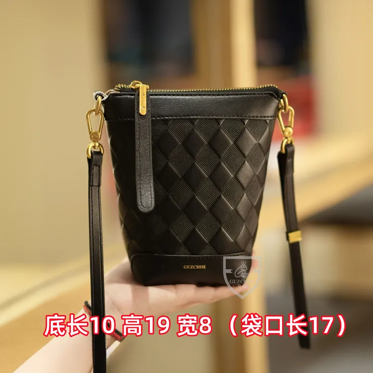 GUZCHIIE/谷兹 新款真皮单肩斜挎手机包时尚高级感百搭女士小包包