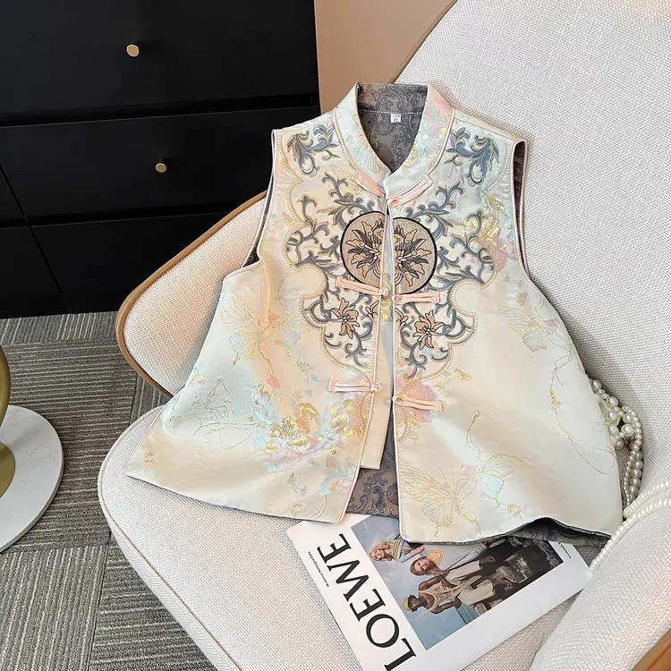 中2420国潮中式立领重工刺绣马甲女单排扣学院风马夹中国风马甲