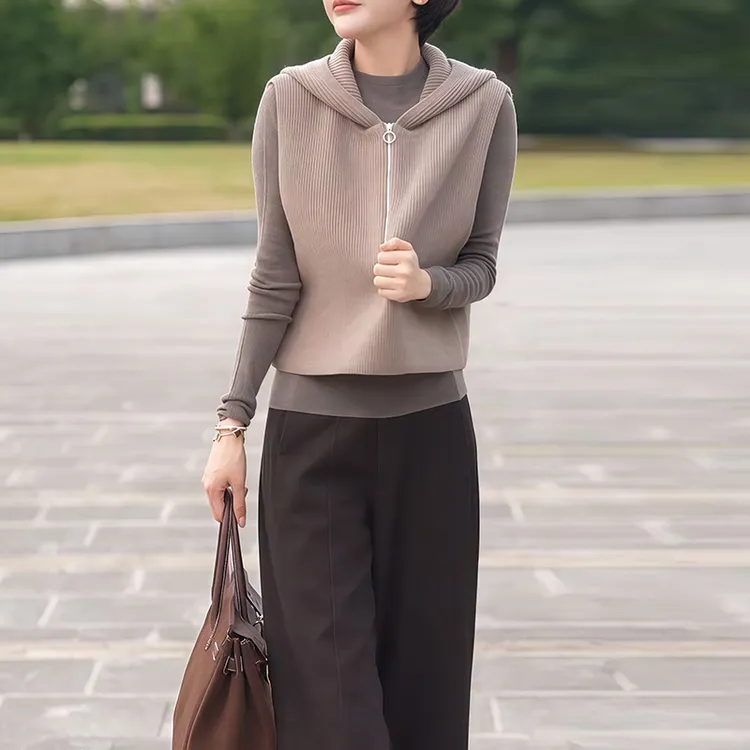 2025年秋季大码女装胖MM卡其色休闲风马甲和打底衫两件套百搭上衣