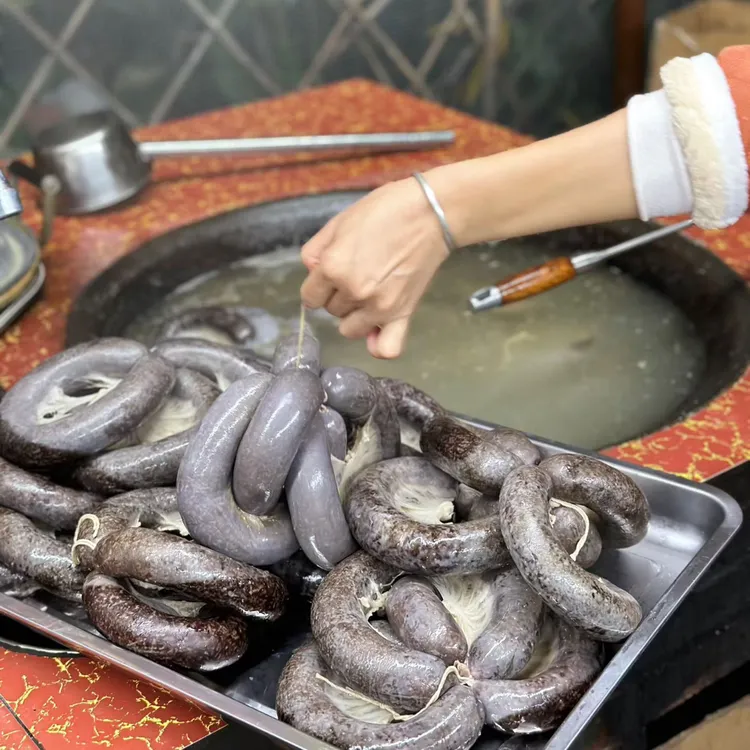 广西特色糯米猪血肠含花生猪油渣真空包装顺丰包邮