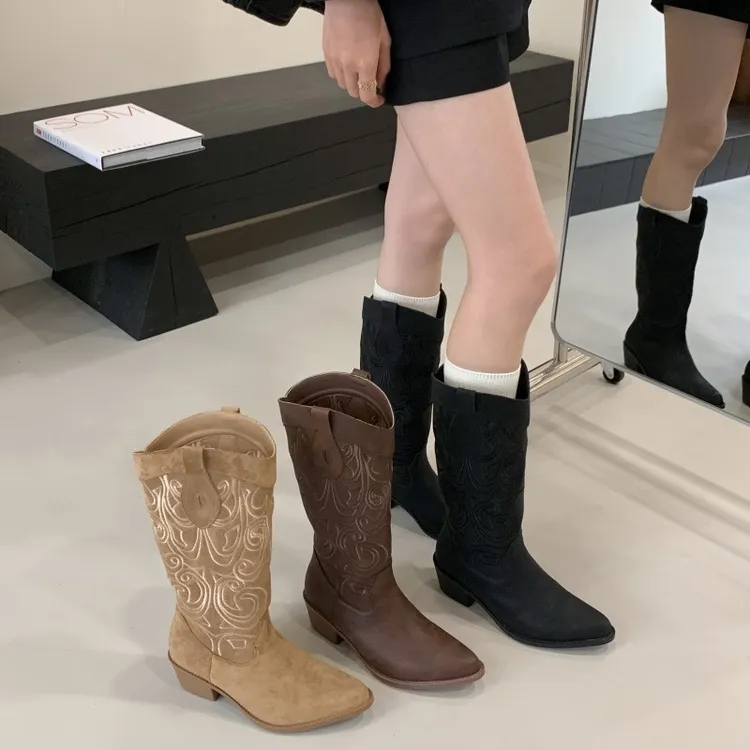 2025秋冬新款复古西部牛仔靴V口女长筒骑士靴尖头粗跟大筒围女靴