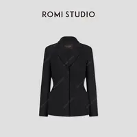 ROMI STUDIO“自我轮廓”桑蚕丝羊毛三粒扣廓形西装外套RWCAWW3709