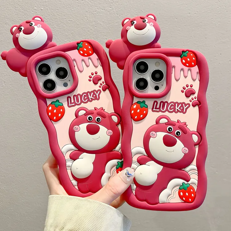 【适用苹果华为荣耀】可爱草莓熊卡通iPhone16女款立体软硅胶手机壳