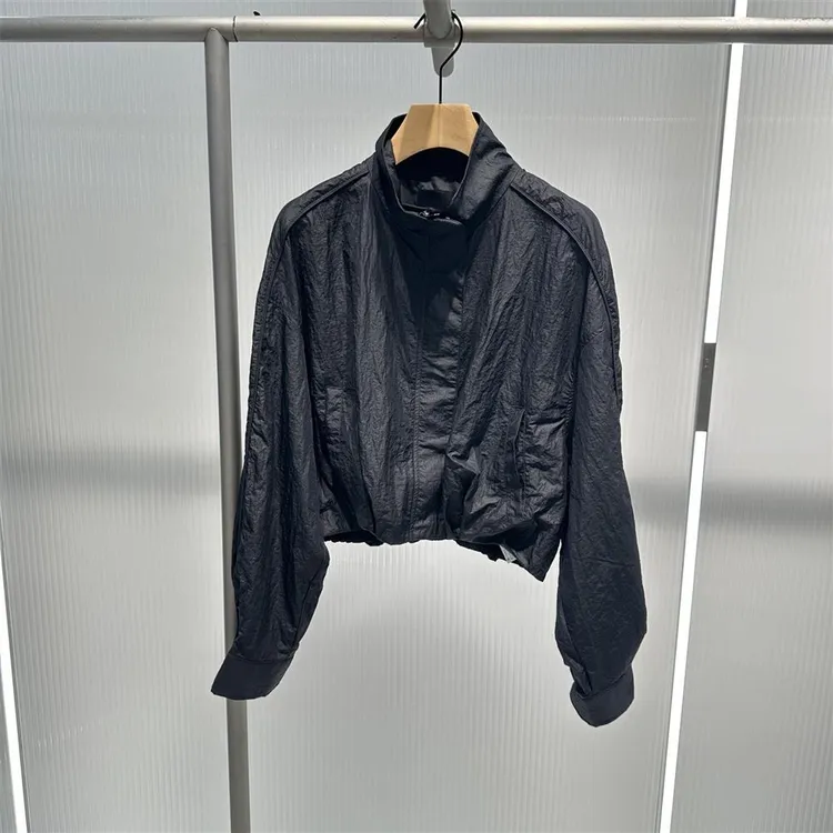 艾诺丝折扣店2025年秋款休闲宽松立领百搭短外套上衣3038