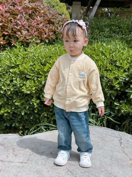 婴儿春秋外套春秋婴儿棒球服纯棉儿童秋装上衣薄女童男童夹克外穿