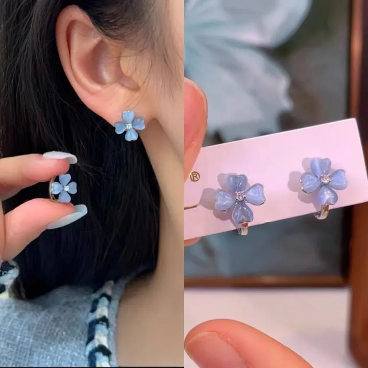 合金耳饰 蓝色四叶花朵耳钉轻奢简约百搭气质耳环女耳饰2025新潮