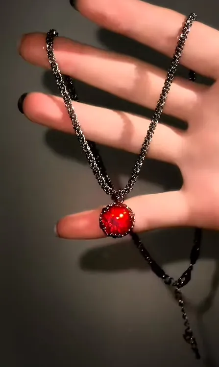 铜合金项链 恶魔之眼情侣暗黑风森系设计感配饰坠链颈链锁骨链