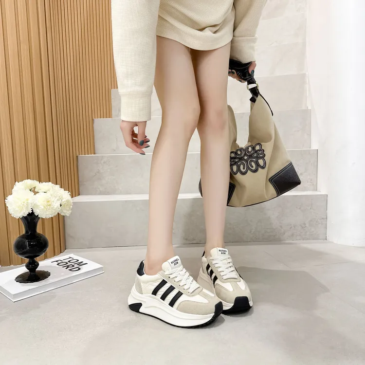 早秋厚底网面透气女鞋阿甘鞋女款爆款2025新款德训鞋6cm黄色增高