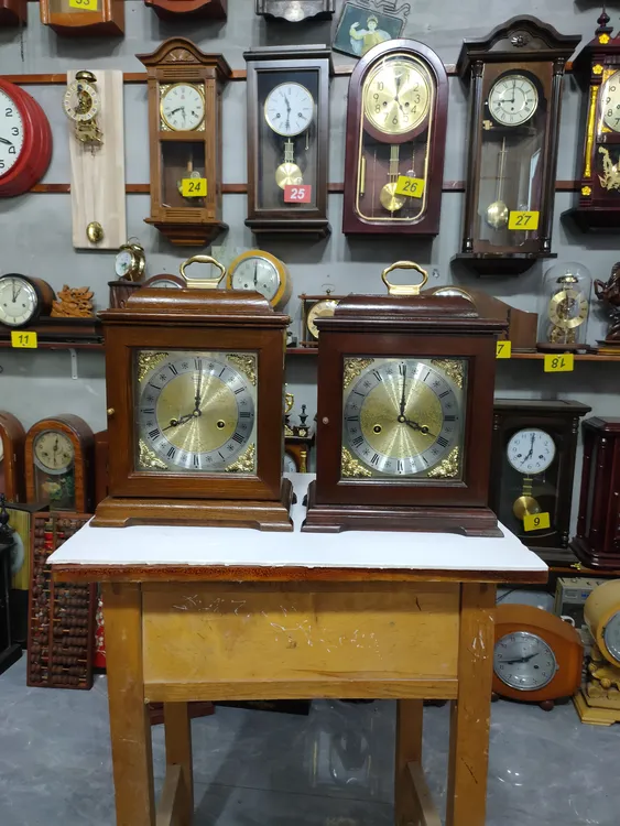 九十年代三五牌提梁钟31天纯铜机芯只有深色的了标价为一台价格