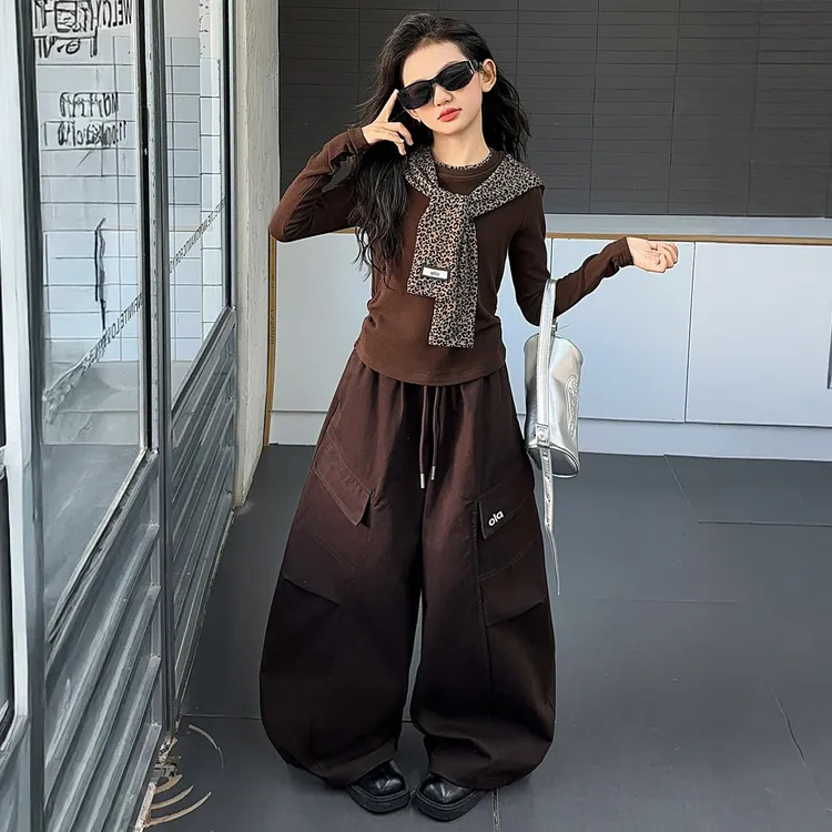女童2025新款春秋套装儿童咖色豹纹披肩打底时尚工装裤洋气潮款