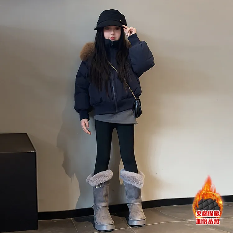 女童套装时尚加厚短款连帽毛领棉服加绒鲨鱼裤两件套2025冬中大童