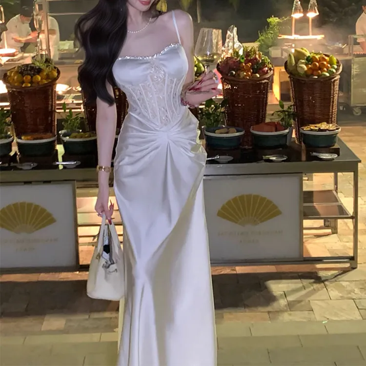 【女神降临】2025春装气质法式名媛蕾丝拼接鱼骨吊带连衣裙礼服裙