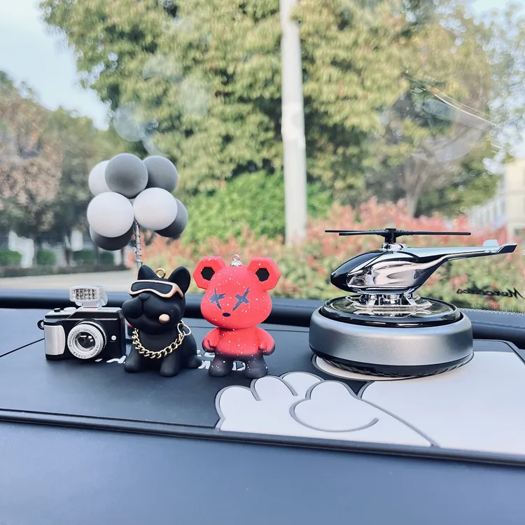 暴力熊车载摆件车载香薰太阳能直升飞机创意车内饰品汽车内饰摆件