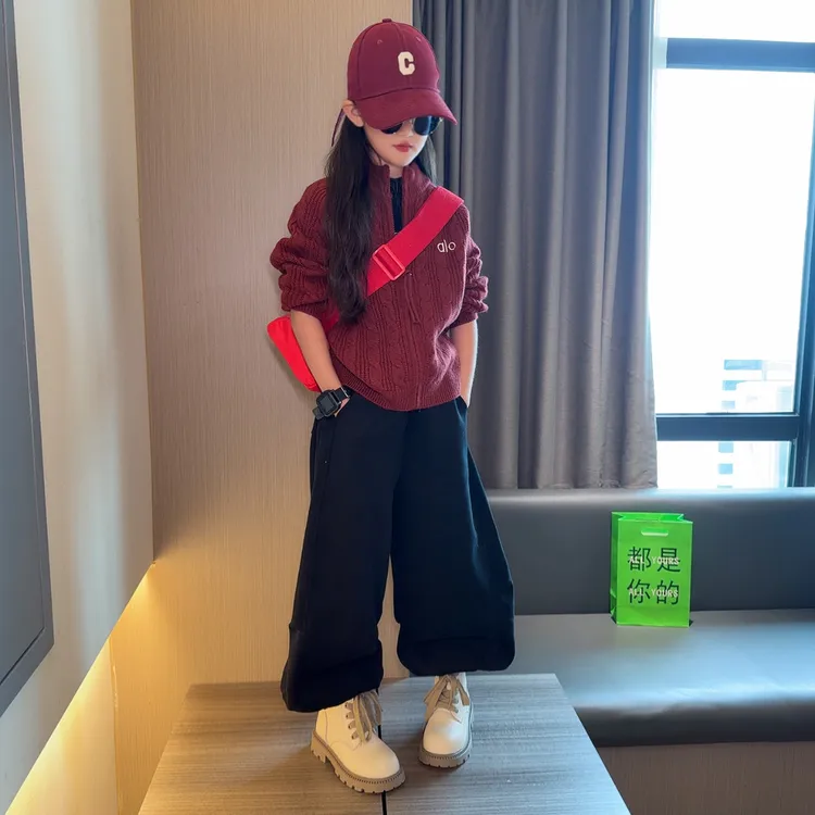 女童秋冬2025新款休闲立领拉链长袖针织衫毛衣大童韩版卫裤两件套