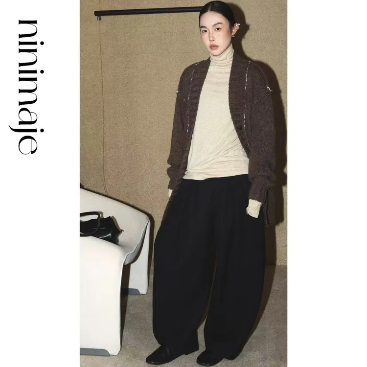  NanBeiBei 极简设计款百搭立体剪裁廓形三重叠褶西裤 6253