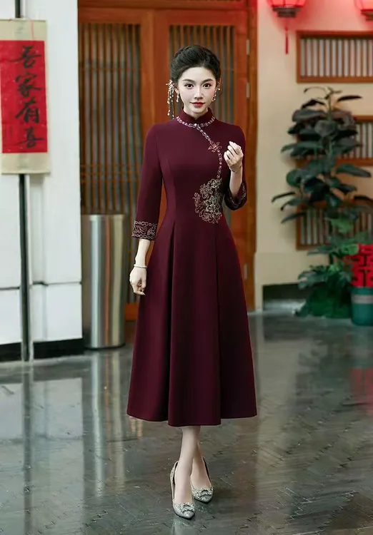 【相遇冬款】中国风红色喜庆烫钻旗袍裙气质修身显瘦复古中长款