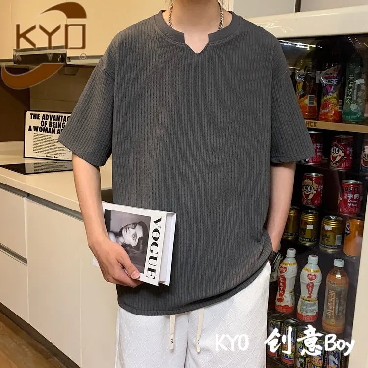 肌理感短袖V领T恤男装运动夏季韩潮流宽松青少年休闲百搭