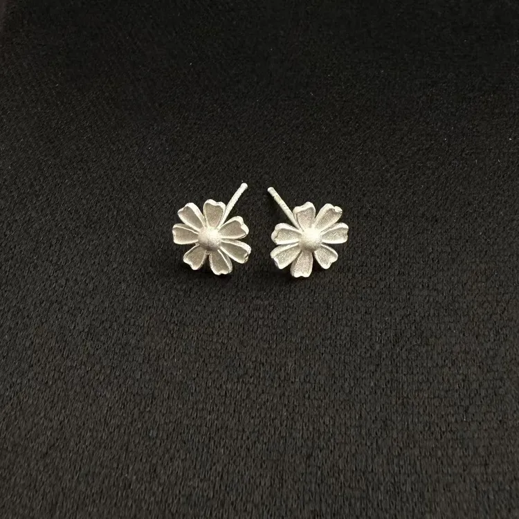 足银耳饰 足银 精致清新耳钉甜美女时尚磨砂珍珠花QE004