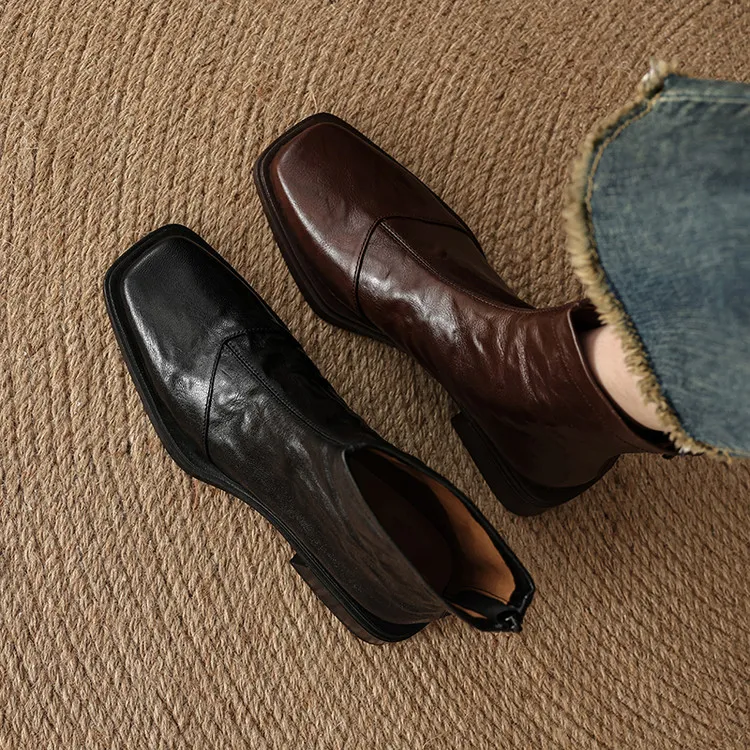 时装靴2025年秋季韩版粗跟纯色时装靴时装靴短筒HB087