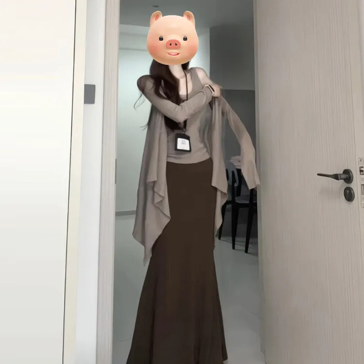 法式慵懒松弛感穿搭吊带连衣裙子女秋季2025新款气质包臀长裙套装