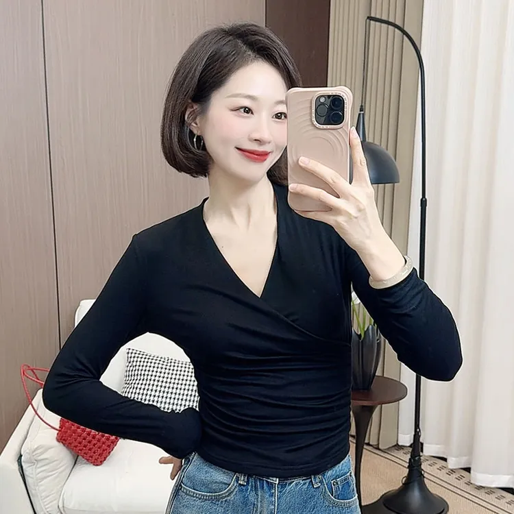 2026年早春新款正肩长袖t恤女纯欲修身交叉领设计款上衣