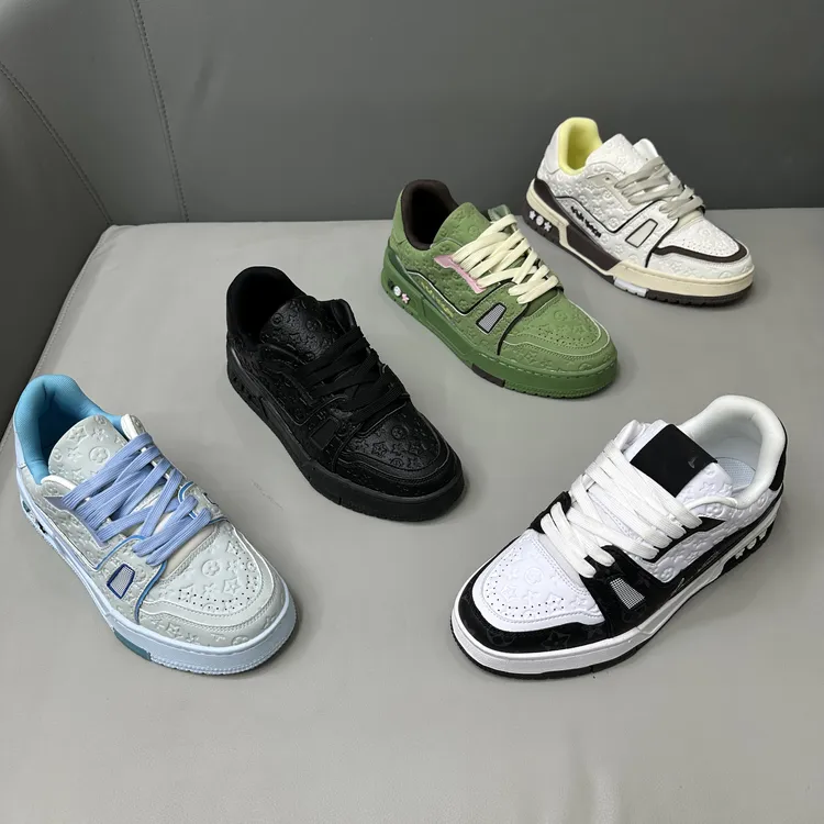 网红新款情侣款休闲时尚潮流低帮韩版平底百搭舒适男女透气板鞋