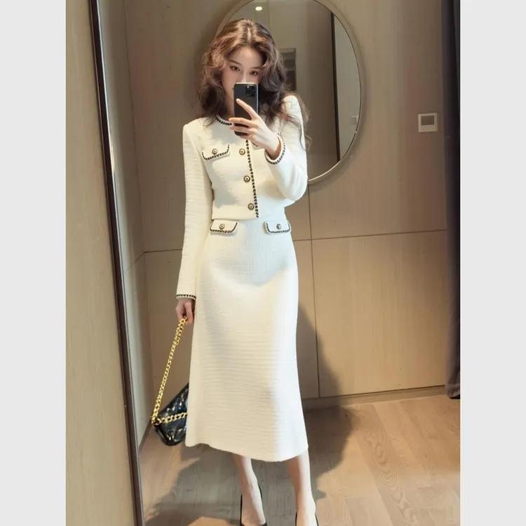 冬季穿搭一整套女装大方得体气质甜美小香风套装白色新款潮牌女装