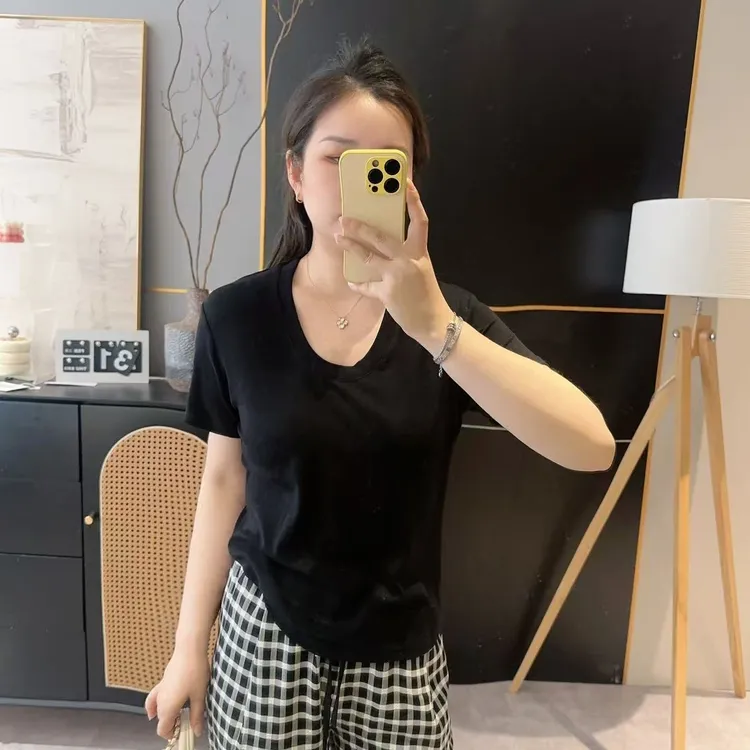 【U领T】2025夏季U领纯色弹力短袖显瘦简约高级舒适T恤 M25042301