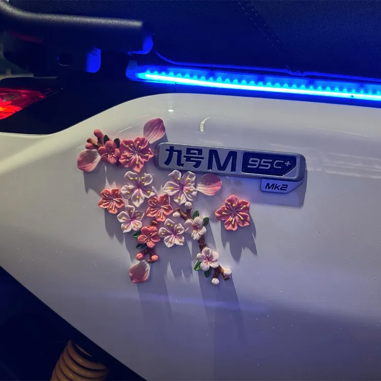桃花小清新电动车装饰小配件遮挡划痕3D立体九号电瓶车小摆件饰品