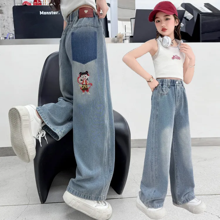 女童牛仔裤春装中大童休闲阔腿裤儿童春秋季刺绣卡通联名直筒长裤