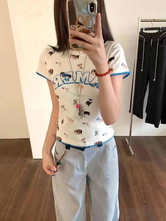 AMER 满印图案字母小狗印花显瘦字母百搭简约风T恤