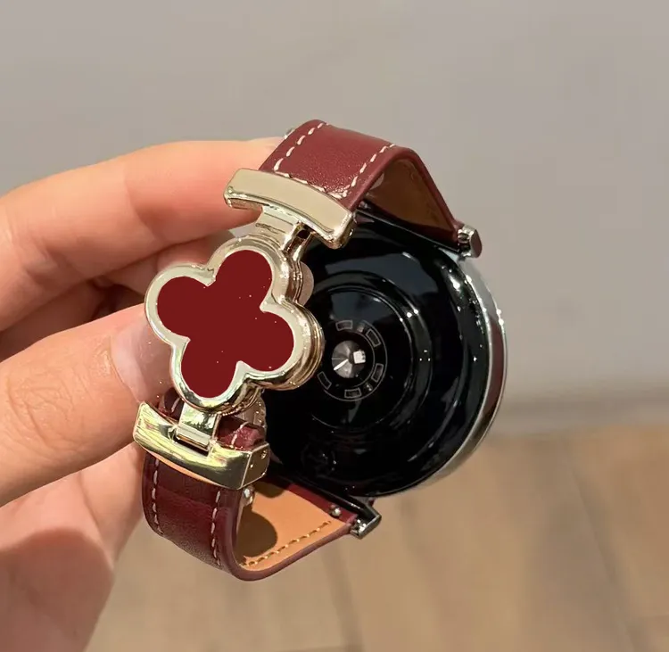 适用华为四叶草磁吸扣皮质手表表带华为GT5watch4/3GT4gt3pro/gt2