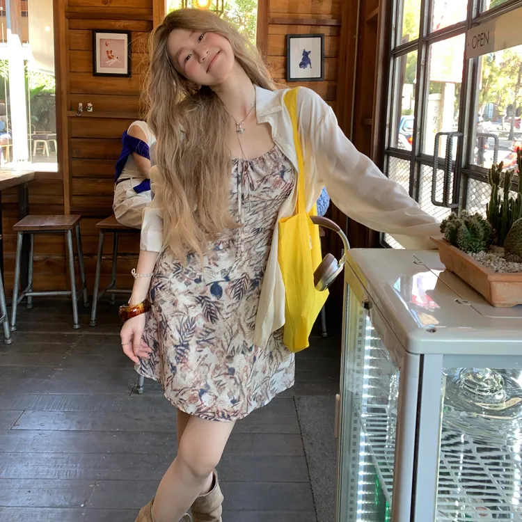 复古碎花吊带连衣裙夏季2025新款收腰显瘦波西米亚A字短裙胖mm裙