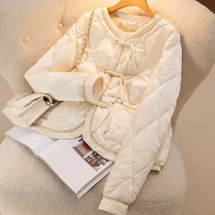 秋冬新款女士短款小香风羽绒服轻薄修身百搭气质丝质提花