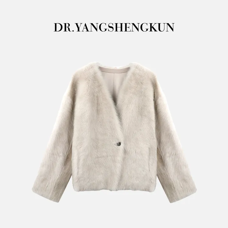 杨圣坤2025新品西班牙托卡进口羊皮毛一体V领皮草外套TR25814109