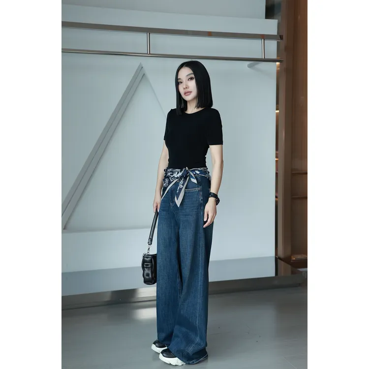 【妙妙精选】HUANGNAJI蓝境漫序-早秋时尚显瘦直筒牛仔裤Z027