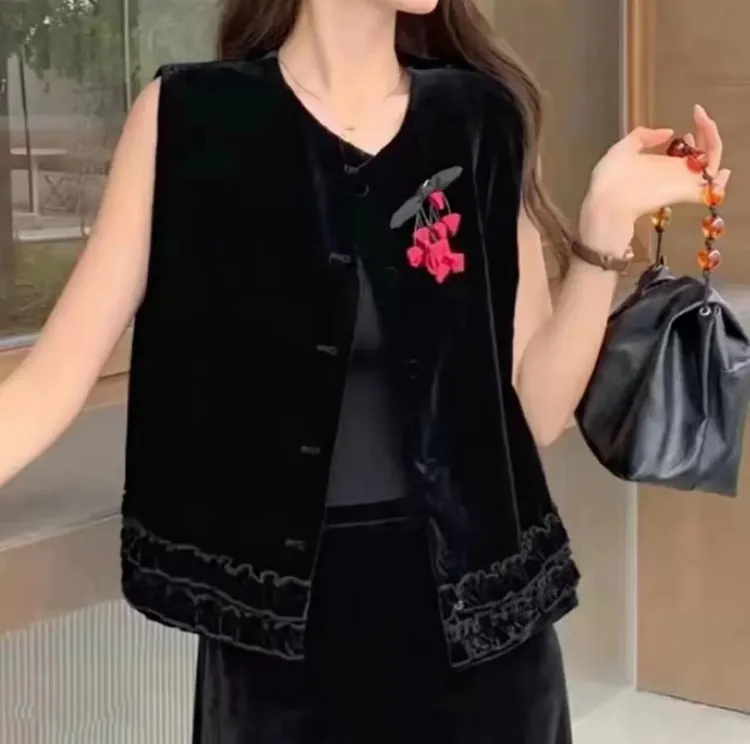 秋冬新款大码女圆领女优雅风马甲唐装短款宽松型网红木耳马夹上衣
