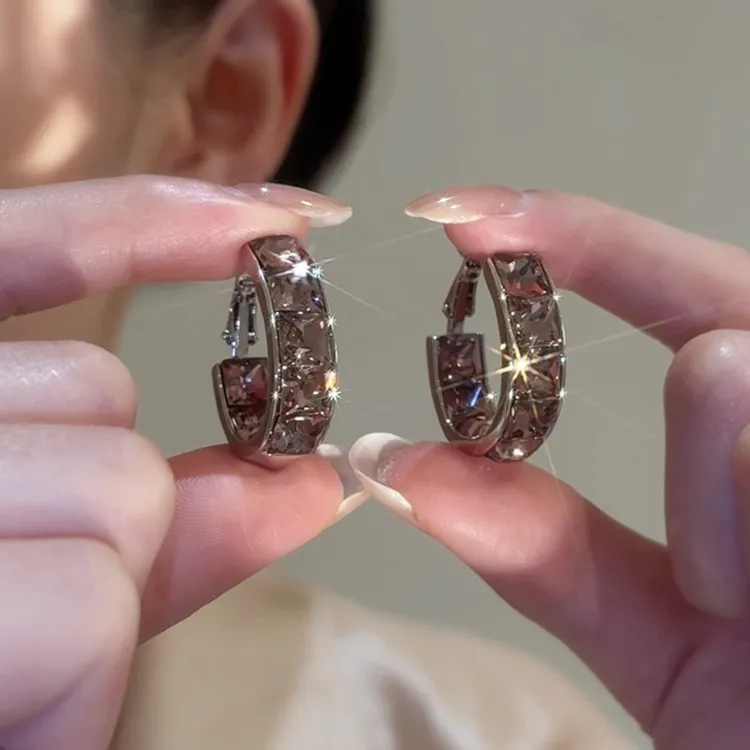 铜合金合成锆石耳饰 【幻梦】小众高级感气质时尚冷淡风耳环耳扣女