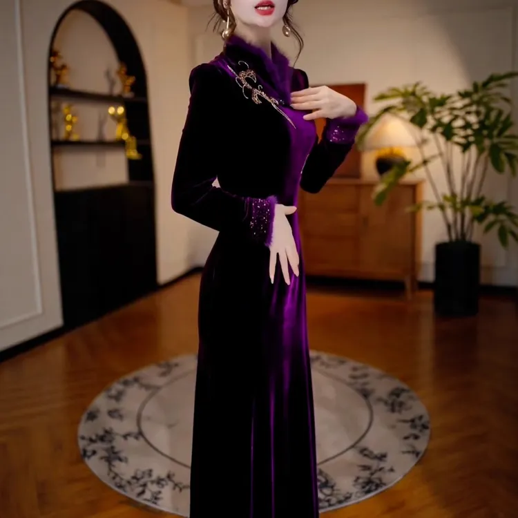 秋冬新款高端新中式国风复古重工珠片刺绣改良旗袍气质优雅连衣裙