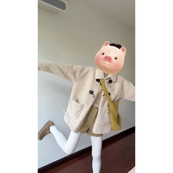 白色羊羔毛绒厚外套女皮毛一体秋冬季2025新款爆款内搭短裤套装女