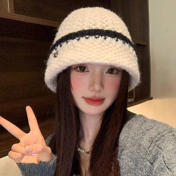 韩系简约白色针织毛线帽女秋冬显脸小保暖登山防寒大头围包头帽子