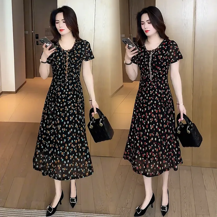 波点连衣裙女式2025年夏季新款圆领X气质中长款收腰a字裙显瘦时尚