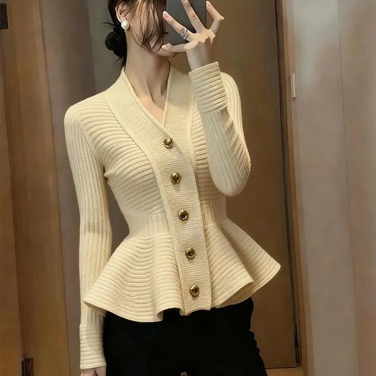 绝美巨好看上衣秋冬小众设计感独特漂亮气质高端杏色荷叶边针织衫