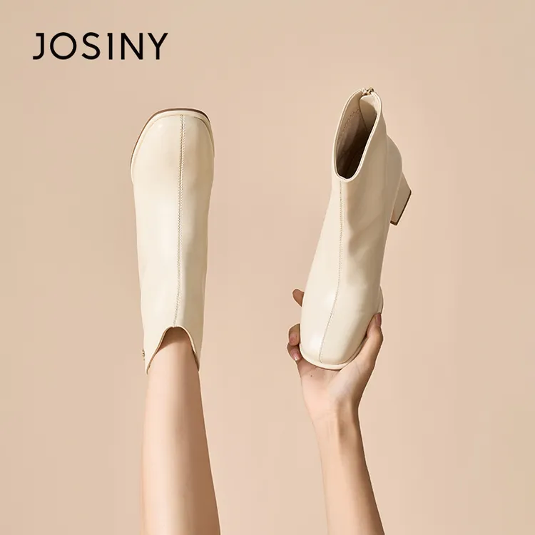 卓诗尼方头粗跟时装靴女2025秋冬新款休闲百搭软底增高瘦瘦靴短靴