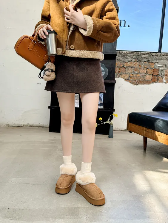 雪地靴女2025新款羊皮毛一体一脚蹬厚底面包鞋真皮塔茨特低帮棉鞋